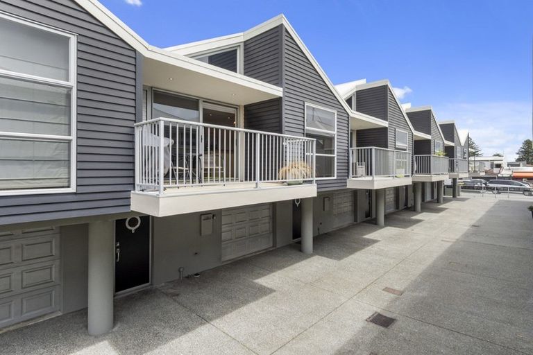 Photo of property in 2/48 May Street, Mount Maunganui, 3116