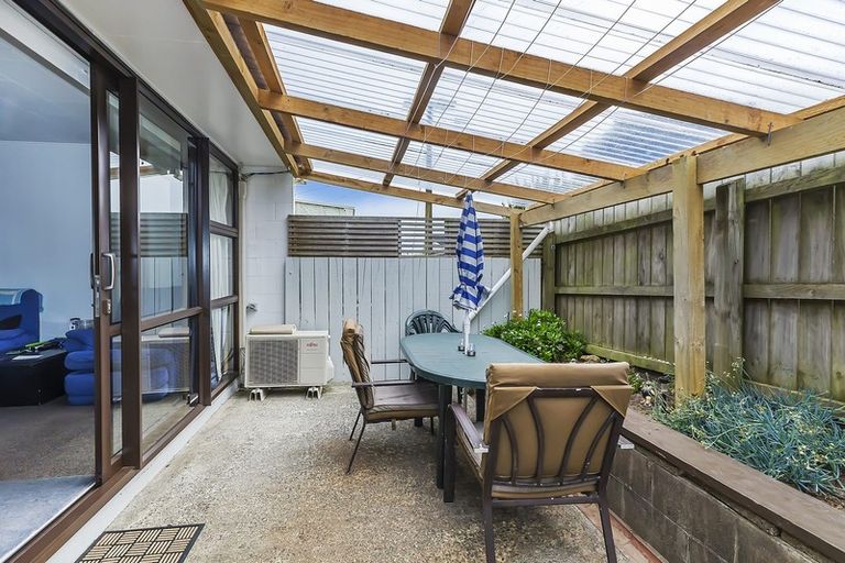 Photo of property in 3/22 Park Avenue, Titahi Bay, Porirua, 5022