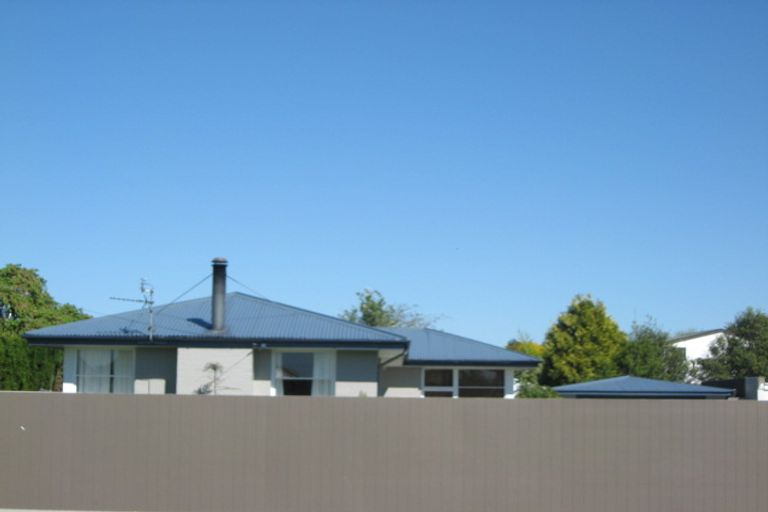 Photo of property in 139 Grimseys Road, Redwood, Christchurch, 8051