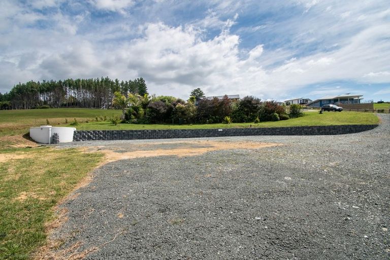 Photo of property in 13 Lori Lane, Coopers Beach, 0420