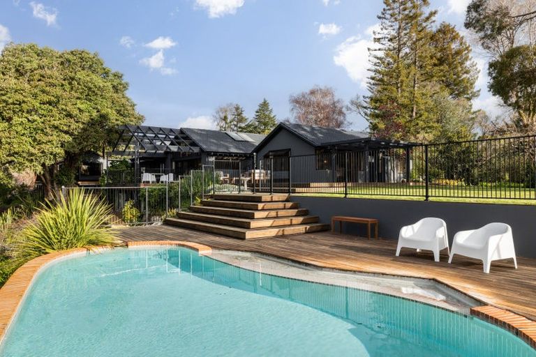 Photo of property in 115 Te Mata Peak Road, Havelock North, 4130