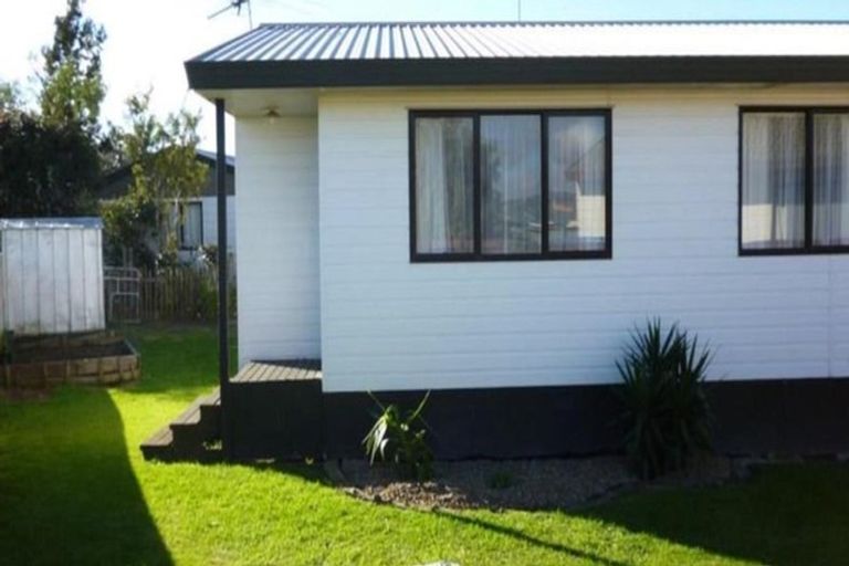 Photo of property in 43a Lyn Grove, Papamoa Beach, Papamoa, 3118