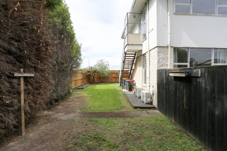 Photo of property in 2/2 Peverel Street, Riccarton, Christchurch, 8011