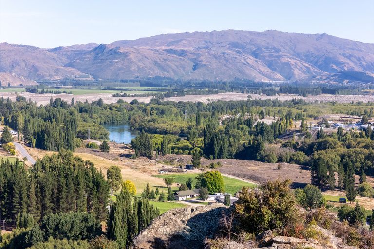 Photo of property in 25 Lanes Road, Bridge Hill, Alexandra, 9320