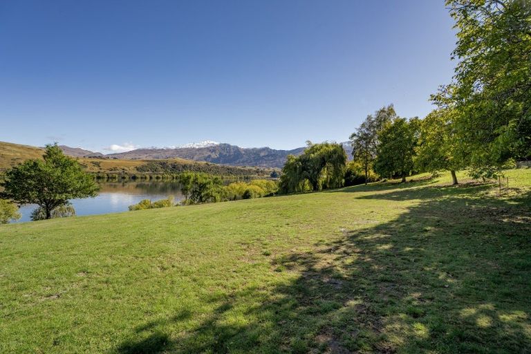 Photo of property in 71 Arrowtown-lake Hayes Road, Lake Hayes, Queenstown, 9371