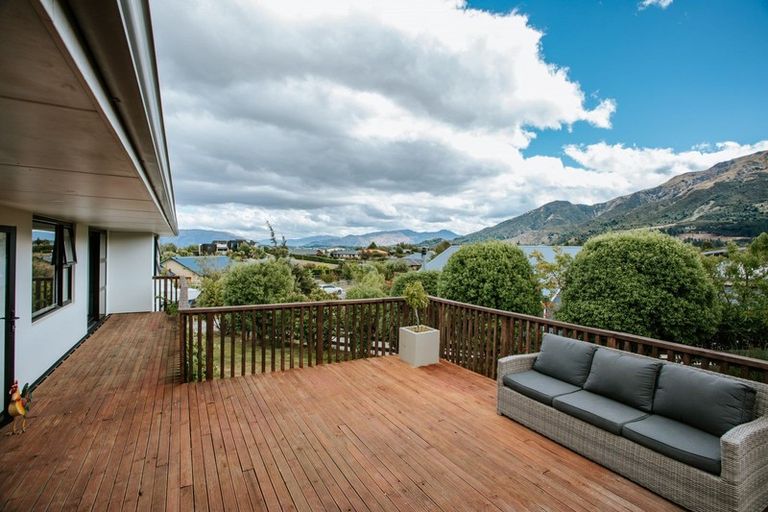 Photo of property in 11 Ellie Place, Lake Hawea, Wanaka, 9382