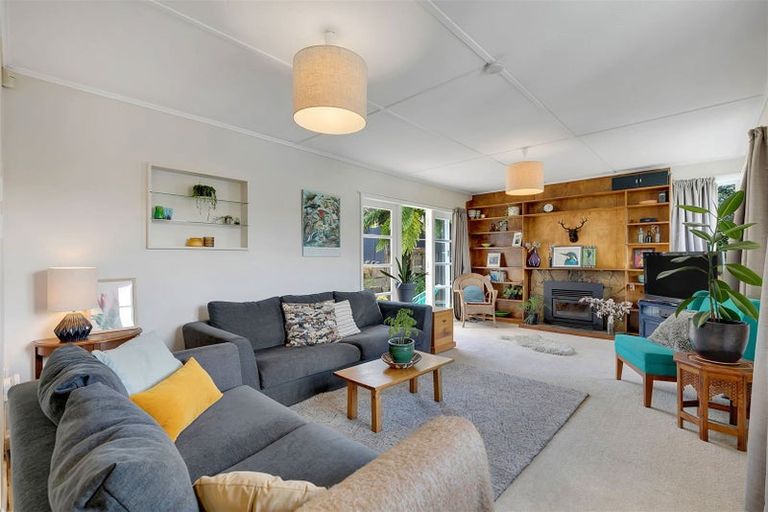 Photo of property in 114 Rawhiti Road, Pukerua Bay, 5026