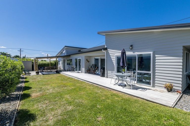 Photo of property in 5 Mack Street, Foxton Beach, Foxton, 4815