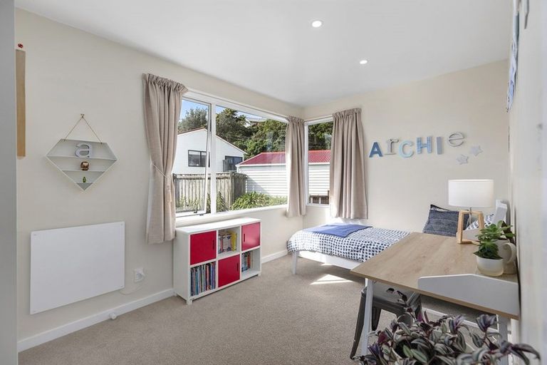 Photo of property in 79 Black Rock Road, Newlands, Wellington, 6037
