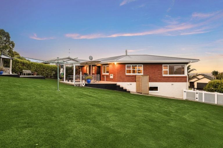 Photo of property in 4 Hamlet Place, Pukekohe, 2120