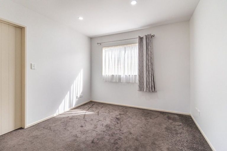 Photo of property in 37 Kestev Drive, Flat Bush, Auckland, 2016