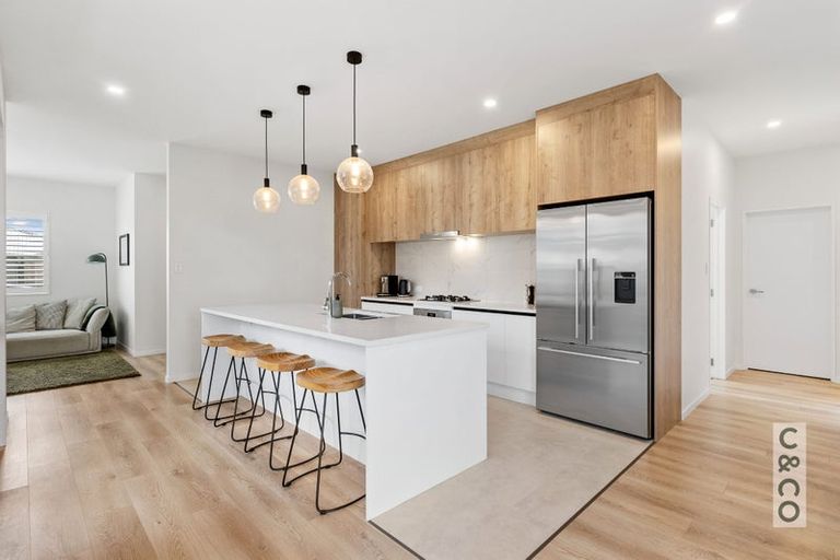 Photo of property in 12 Paihere Street, Huapai, Kumeu, 0810