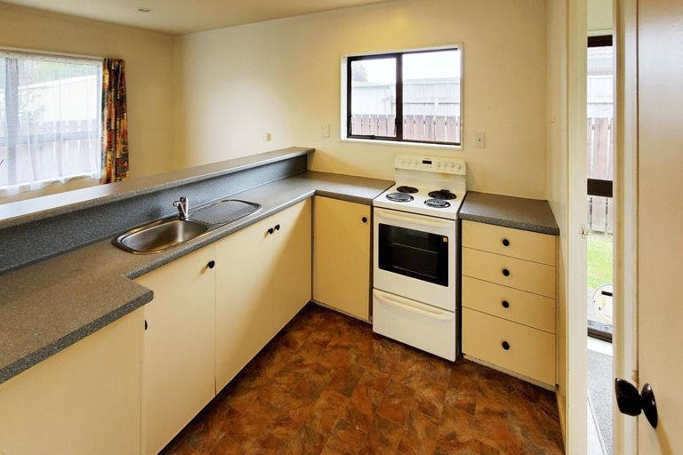 Photo of property in 1/3a Youngs Road, Papakura, 2110