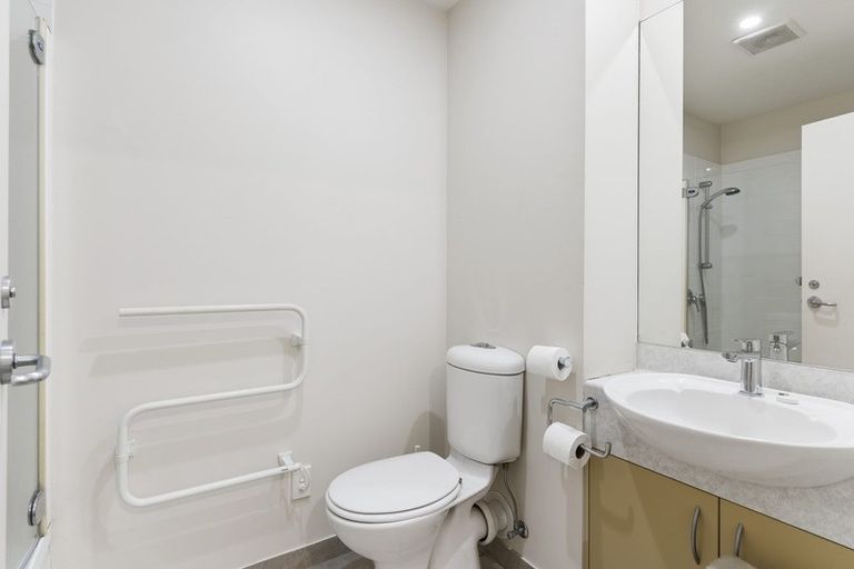 Photo of property in 18/12 Maunganui Road, Mount Maunganui, 3116