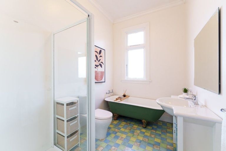 Photo of property in 16 Hart Street, Belleknowes, Dunedin, 9011