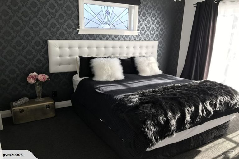 Photo of property in 7 Bentinck Avenue, Strathmore Park, Wellington, 6022