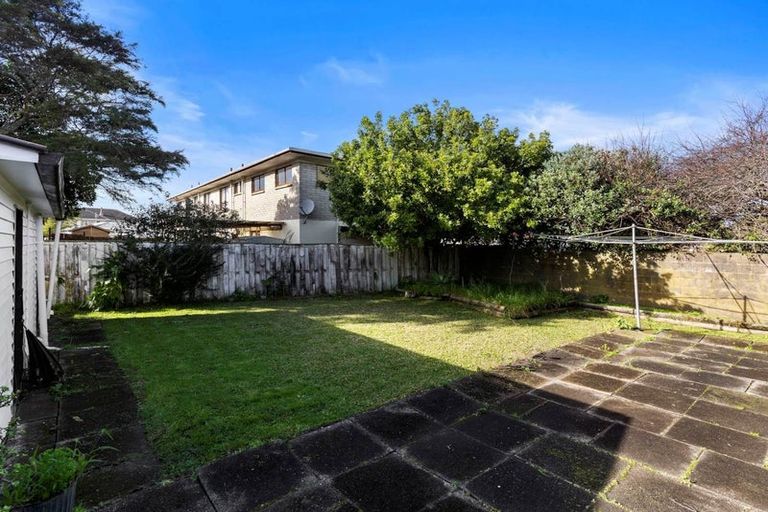 Photo of property in 10 Latham Avenue, Pakuranga, Auckland, 2010