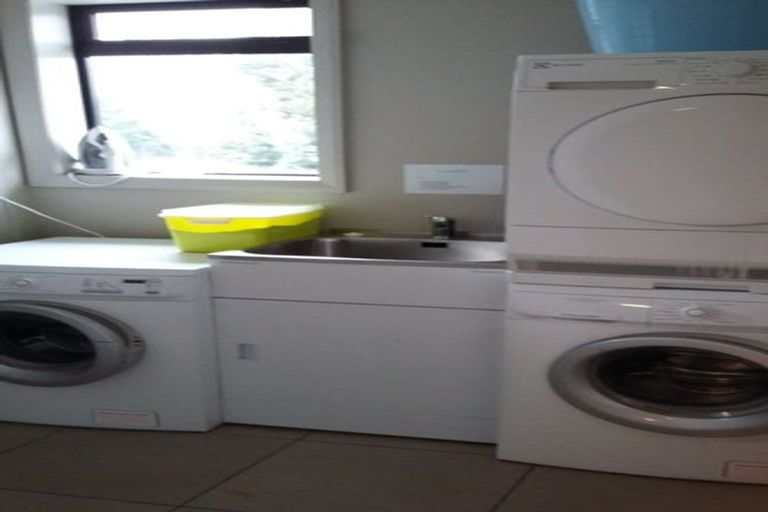 Photo of property in 12 Auburn Avenue, Upper Riccarton, Christchurch, 8041