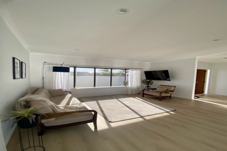 Photo of property in 2 Coleraine Drive, Rototuna, Hamilton, 3210