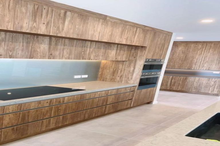 Photo of property in 35 Maka Terrace, Orewa, 0931