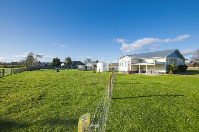 Photo of property in 140 Seddon Street, Patutahi, Gisborne, 4072