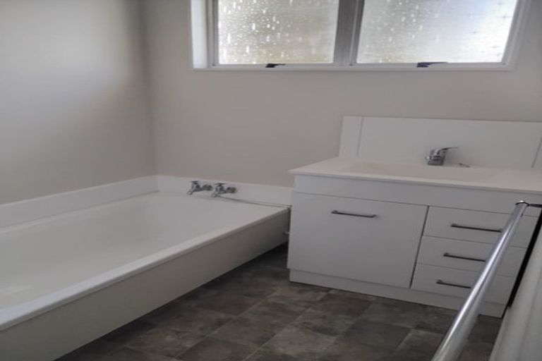 Photo of property in 43 South Belt, Solway, Masterton, 5810