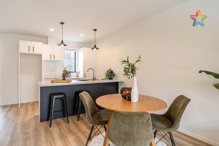 Photo of property in 43 Pipi Place, Levin, 5510