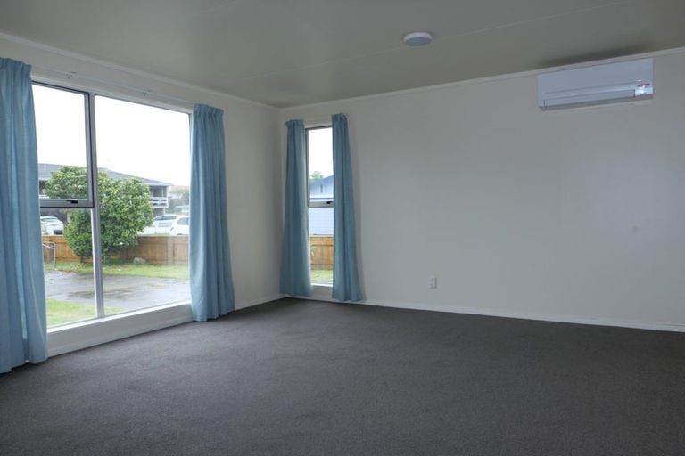 Photo of property in 17 Sunshine Avenue, Paraparaumu, 5032