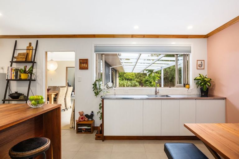Photo of property in 309 Te Moana Road, Waikanae, 5036
