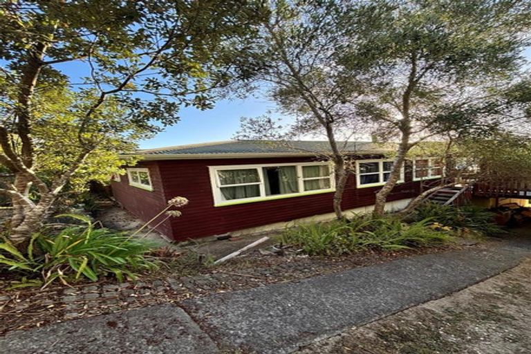 Photo of property in 125 Browns Bay Road, Browns Bay, Auckland, 0630