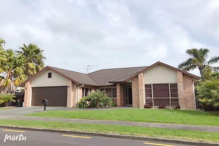 Photo of property in 3 Stornaway Drive, Flat Bush, Auckland, 2016