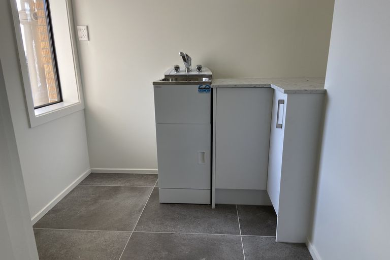 Photo of property in 281 Henderson Valley Road, Henderson, Auckland, 0612