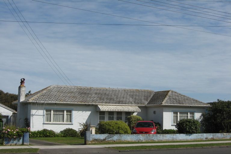 Photo of property in 91 Cornfoot Street, Castlecliff, Whanganui, 4501