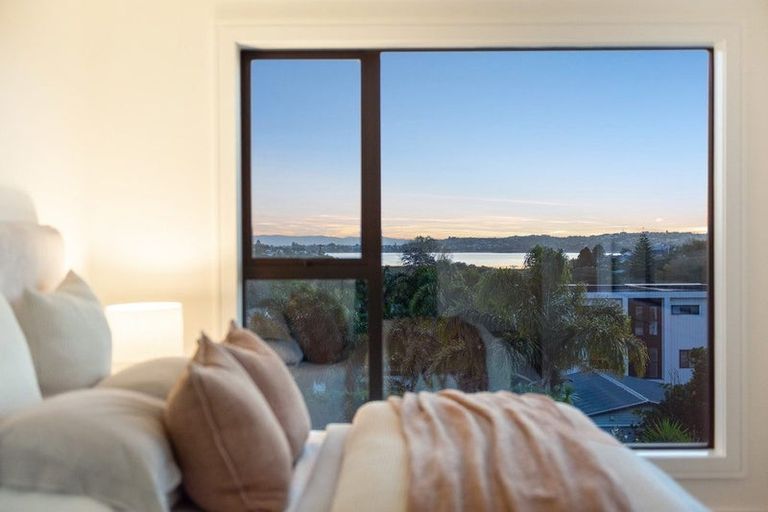 Photo of property in 16c Egremont Street, Belmont, Auckland, 0622