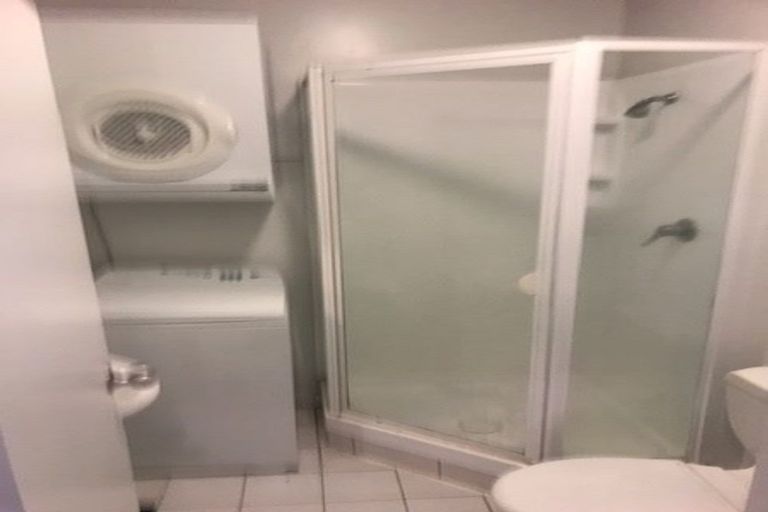 Photo of property in Terrace Tower Apartments, 7b/126 The Terrace, Wellington Central, Wellington, 6011