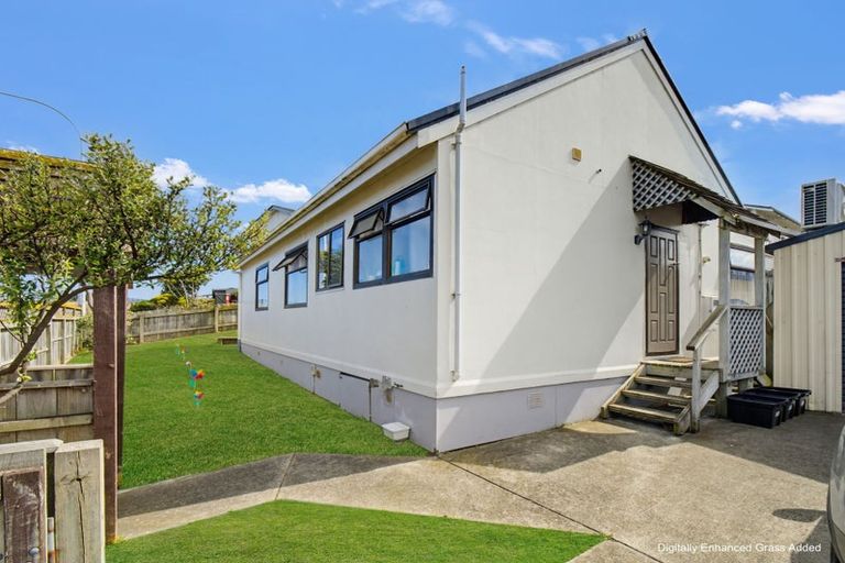 Photo of property in 214 Puriri Street, Castlecliff, Whanganui, 4501