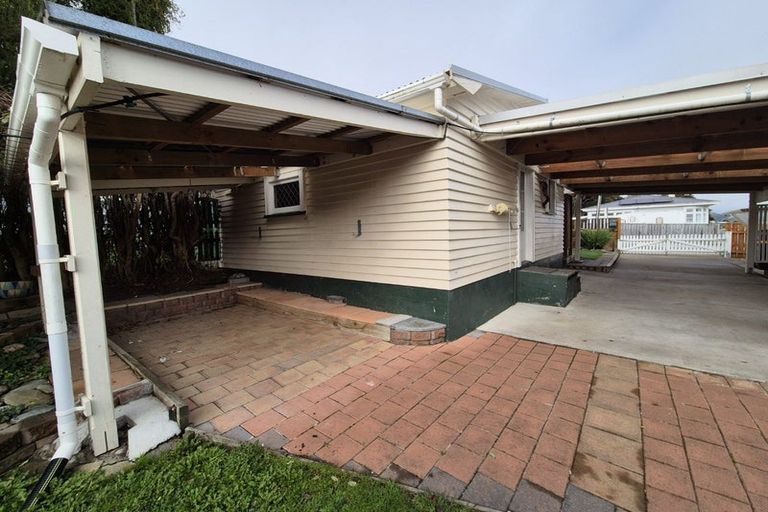 Photo of property in 14 Lincoln Street, Picton, 7220
