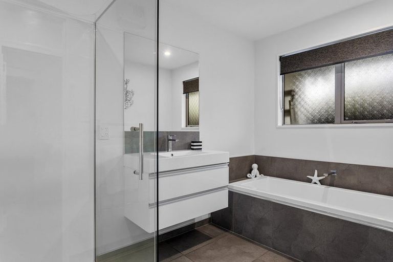 Photo of property in 65 Beachvale Drive, Kaiapoi, 7630