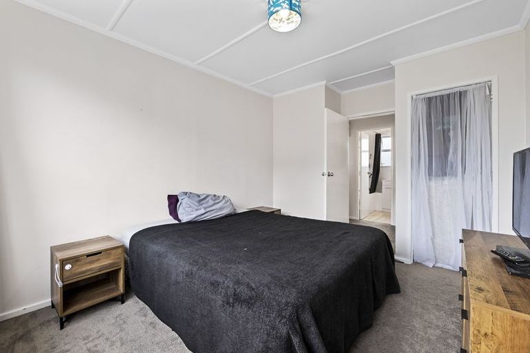 Photo of property in 1/324 Carrington Street, Vogeltown, New Plymouth, 4310