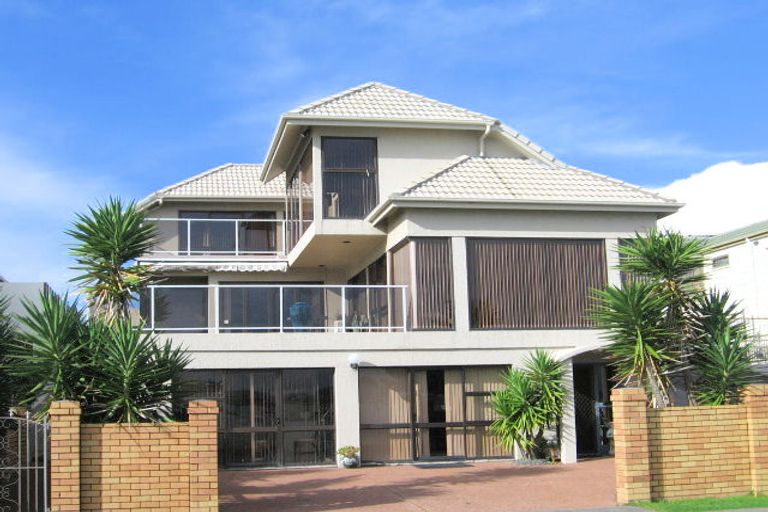 Photo of property in 3/75 The Parade, Bucklands Beach, Auckland, 2012