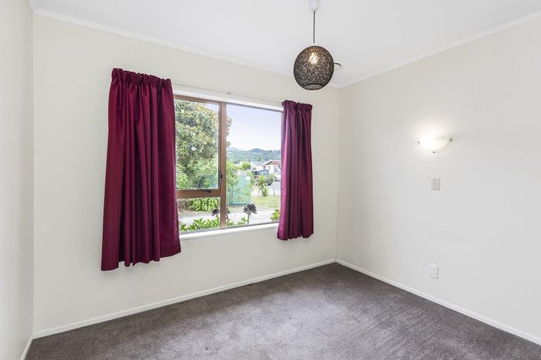 Photo of property in 1 Manawa Avenue, Raumati Beach, Paraparaumu, 5032