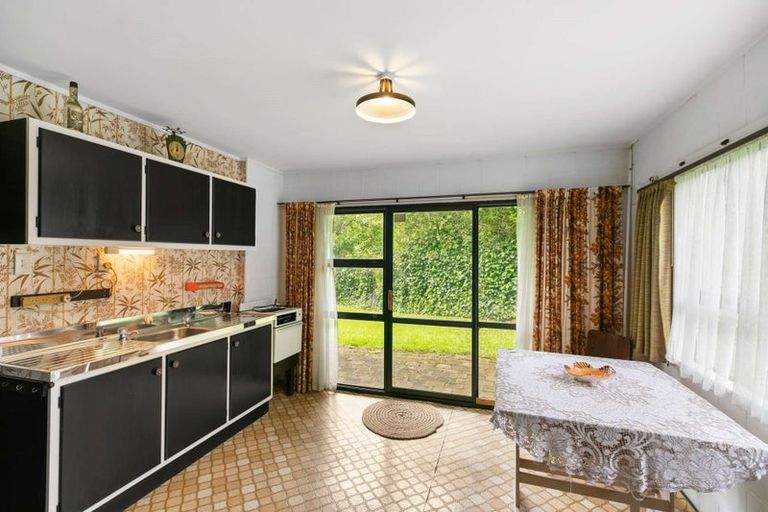 Photo of property in 2/16 Litten Road, Cockle Bay, Auckland, 2014