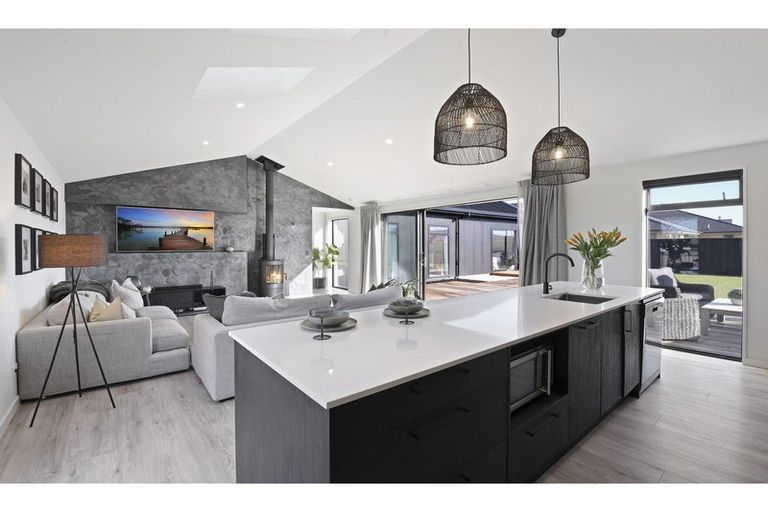 Photo of property in 9 Waipara Road, Pegasus, 7612