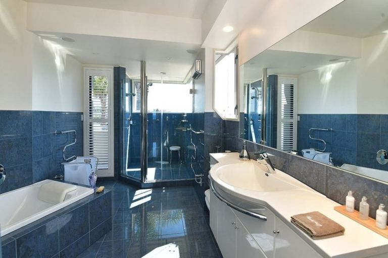 Photo of property in 44 Marellen Drive, Red Beach, 0932