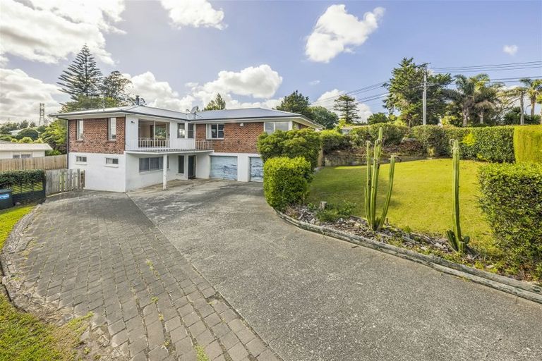 Photo of property in 110 Grande Vue Road, Hillpark, Auckland, 2102