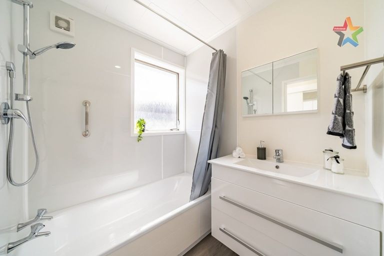 Photo of property in 229 Major Drive, Kelson, Lower Hutt, 5010