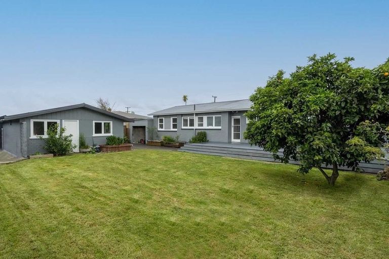 Photo of property in 6 Heath Street, St Andrews, Hamilton, 3200