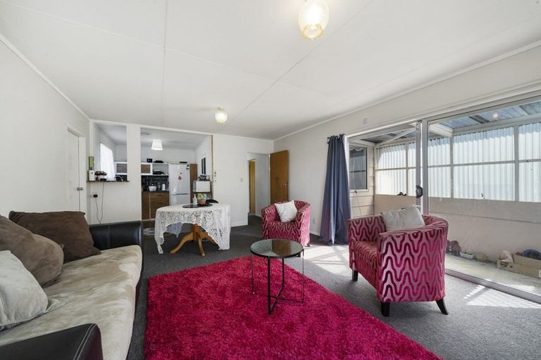 Photo of property in 43 Michael Road, Paraparaumu Beach, Paraparaumu, 5032