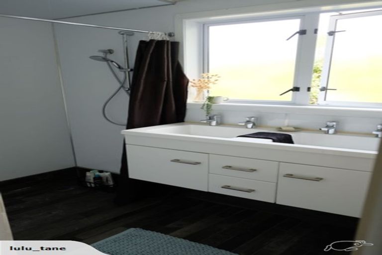 Photo of property in 54 View Road, Hikurangi, 0114