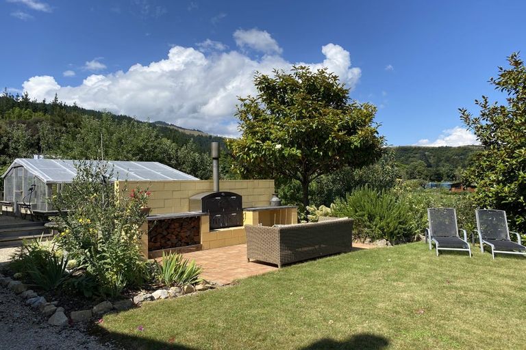 Photo of property in 44 Nyhane Drive, Ligar Bay, Takaka, 7183